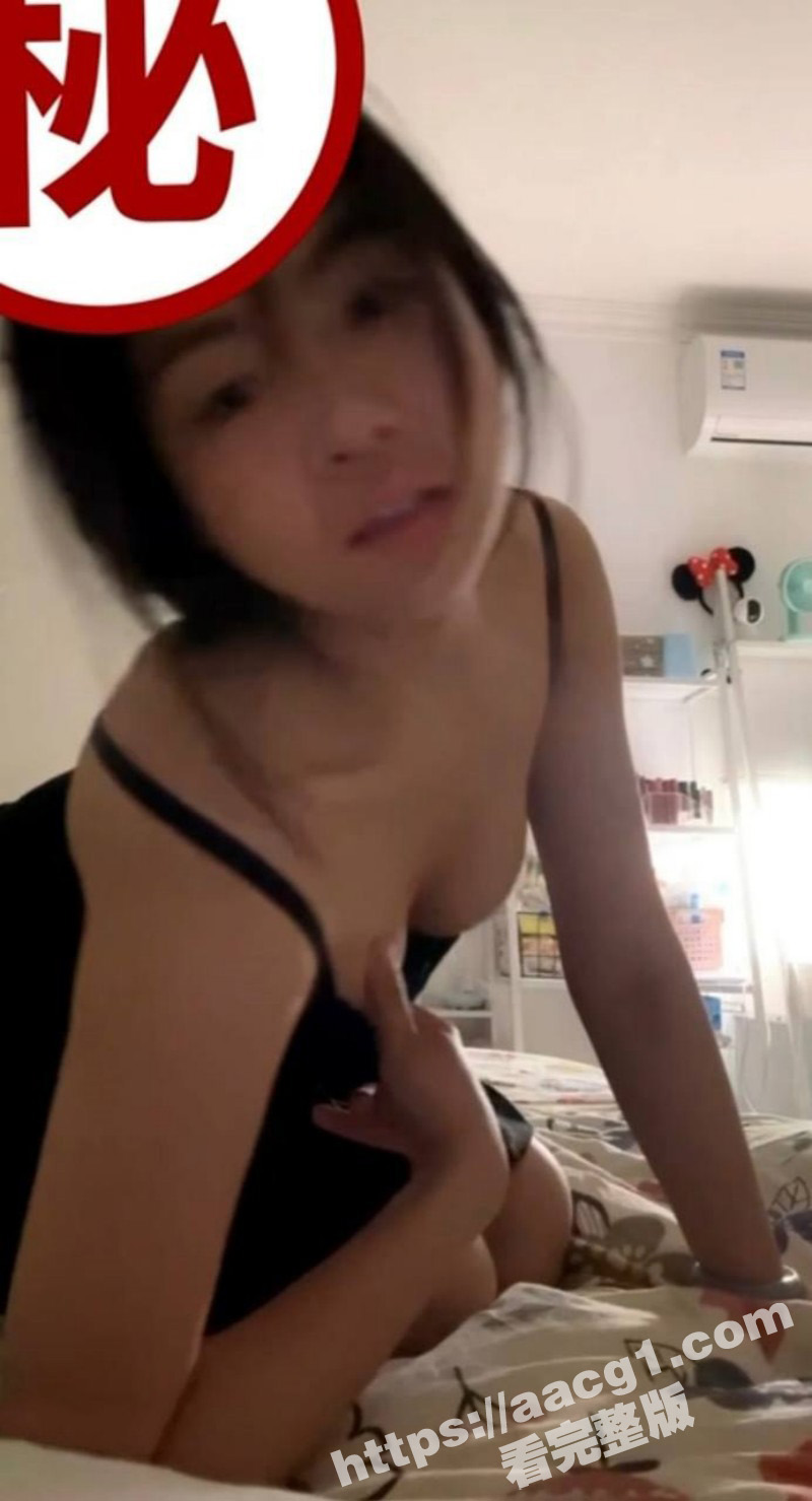 高挑妖娆美女私拍流出相关图片