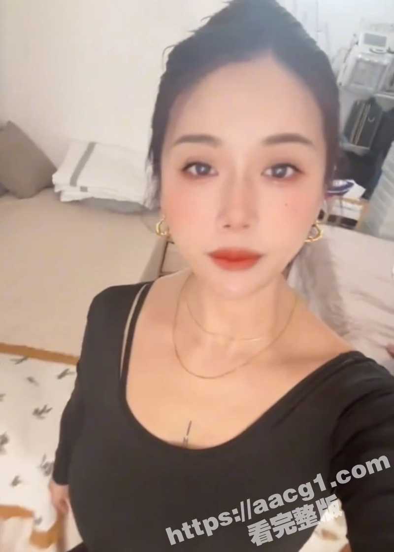 母子乱伦之多年未见的相关图片