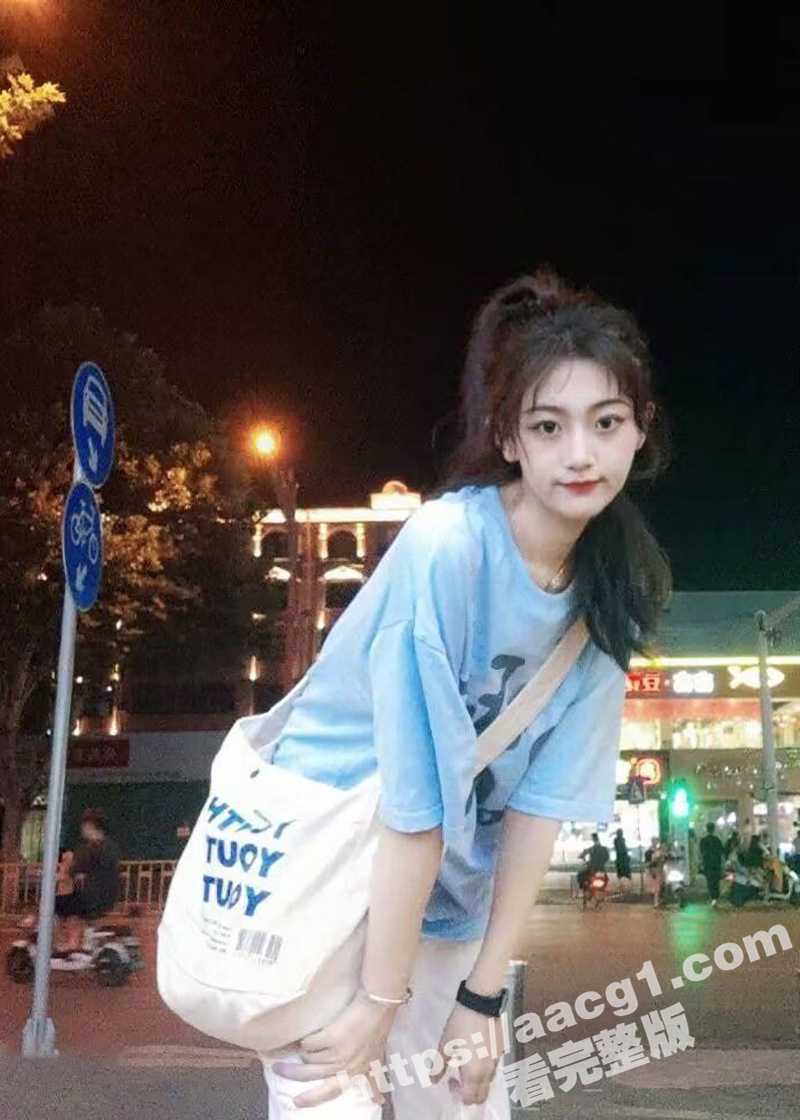 公司前台嫩妹 皮肤白皙乳头粉嫩 表面清纯玉女私下反差到极致 情趣房被吊起来操