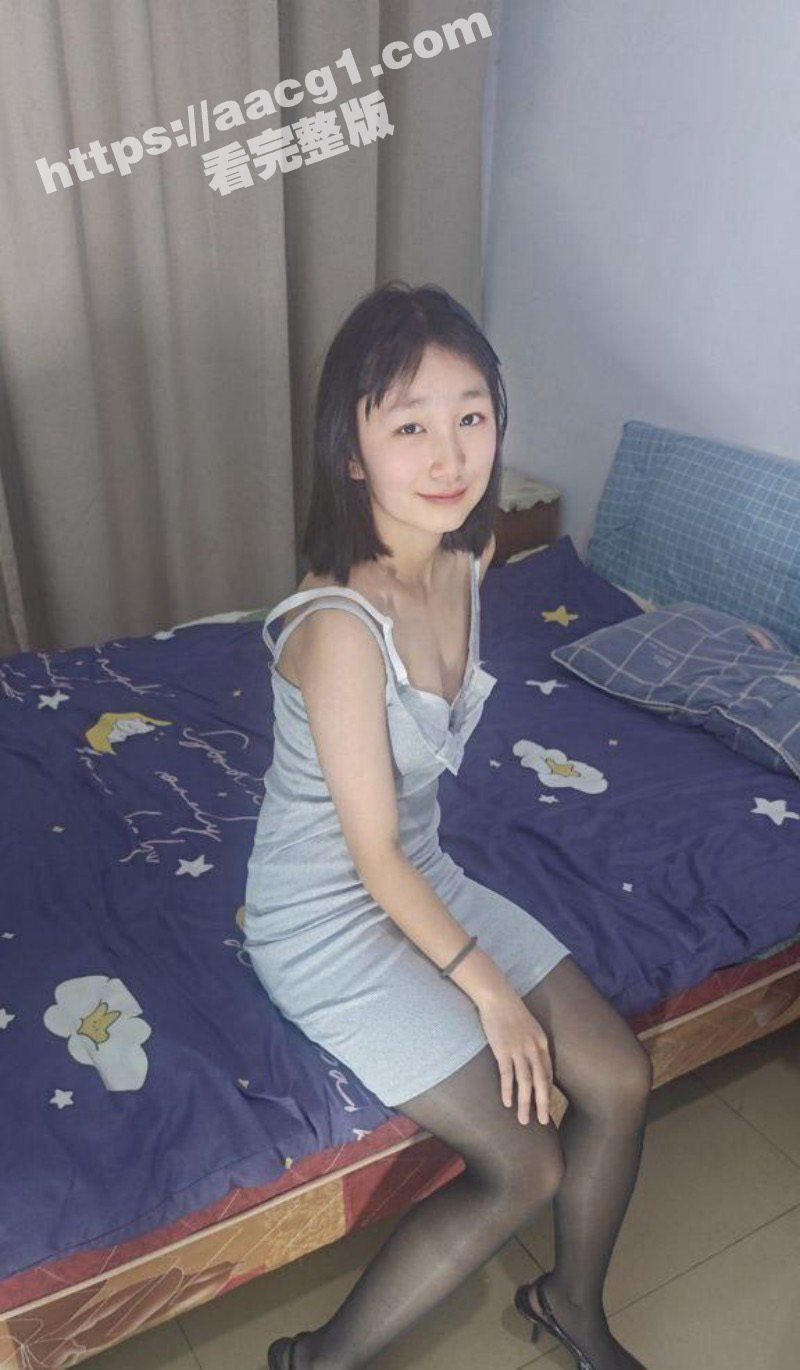 20岁清纯福利姬 奶相关图片