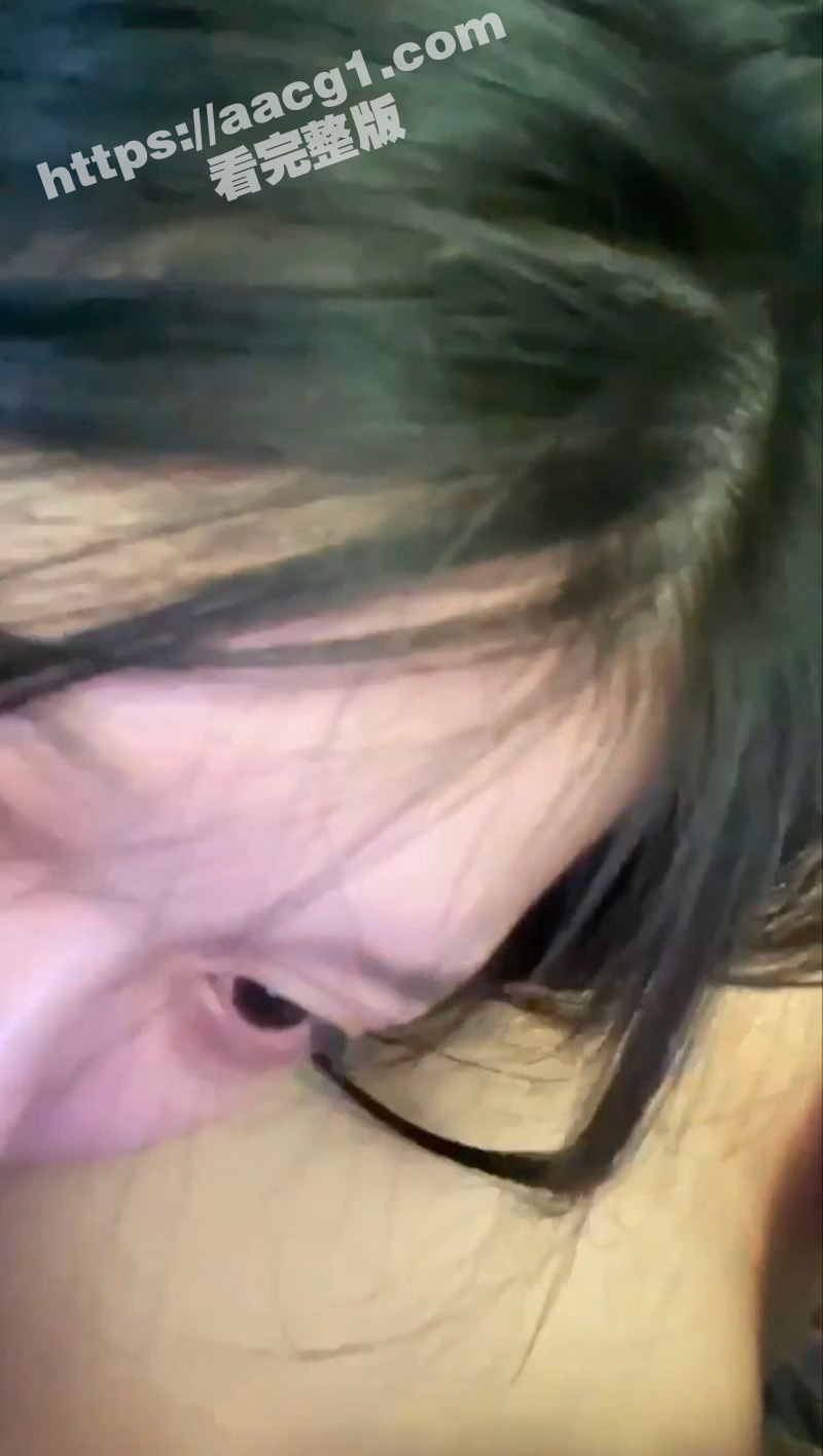 极品骚母狗眼镜下到底相关图片
