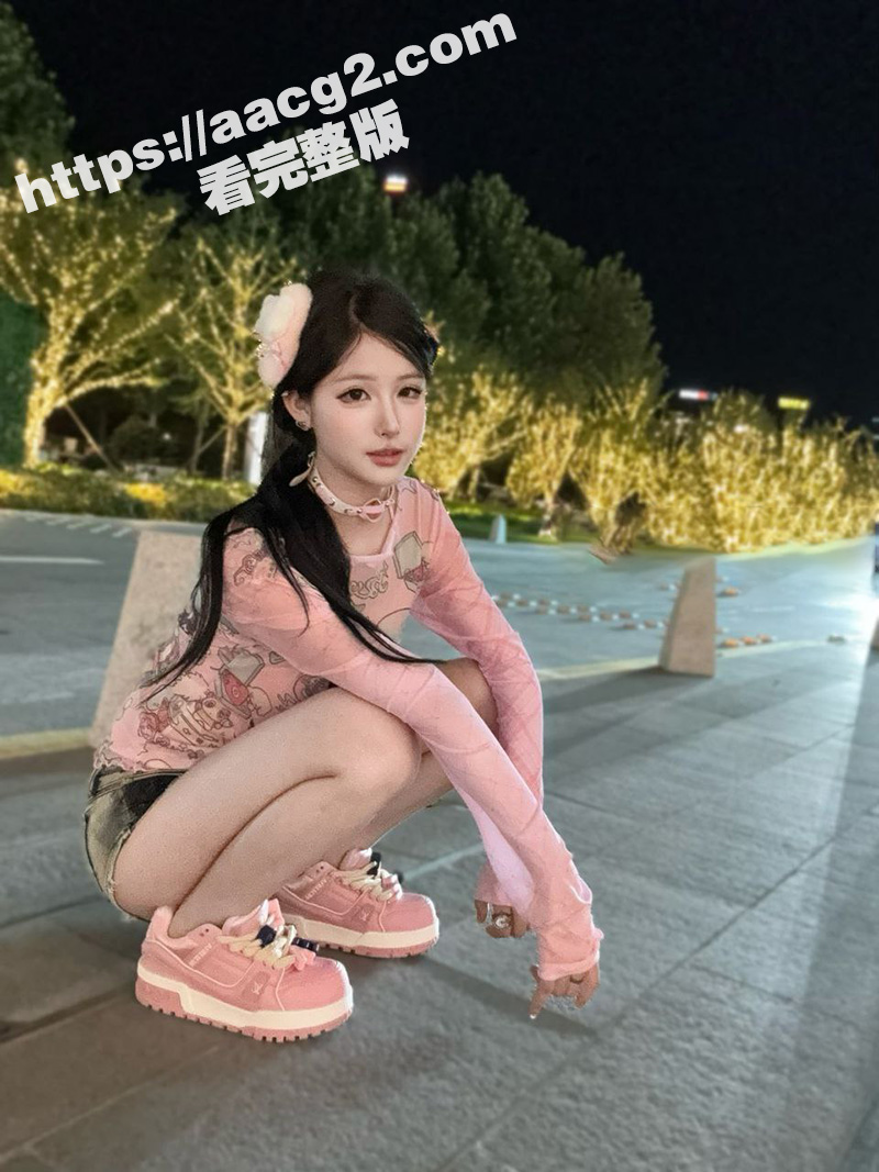 抖音嫩妹女神小屁大王相关图片