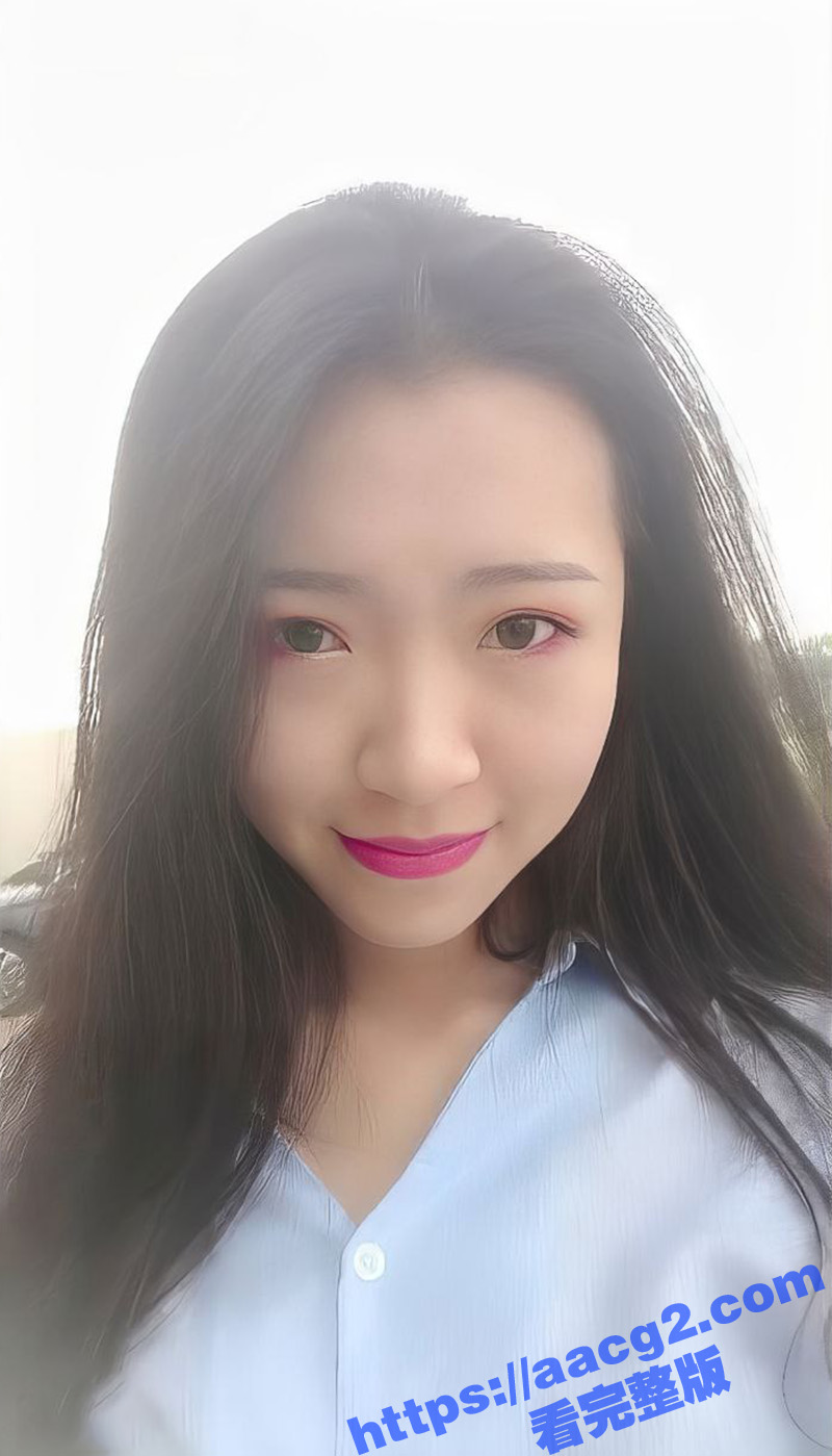 黑木耳母狗曾译萱 骚逼黑的像碳一样 被金主各种凌辱喝尿 各种舔脚服侍男主人