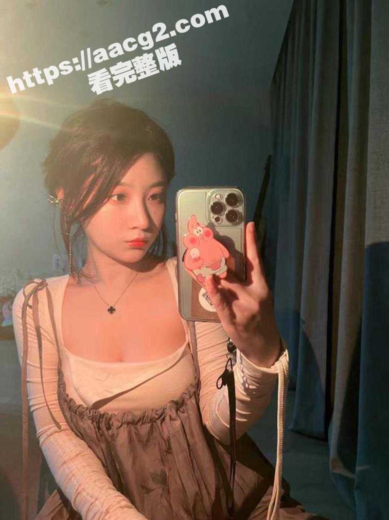 杭州亚运村纯爱战士 女友出轨被拍裸照 炮友发给男友进行羞辱 当场崩溃发疯 真是杀人诛心啊