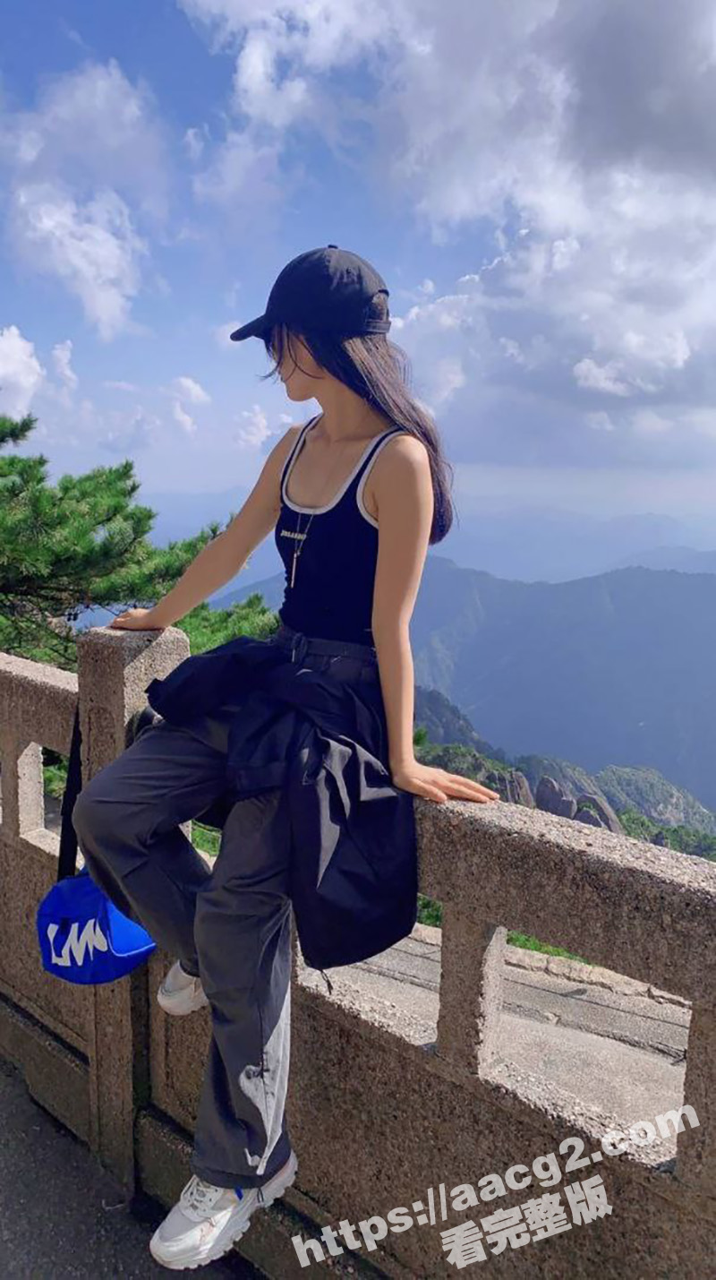 成都女大学生 林书 相关图片