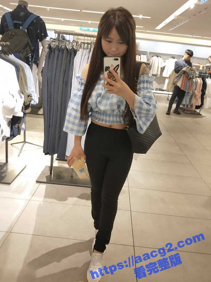 土豪包养职校纹身嫩妹相关图片