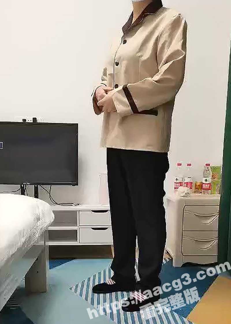 年轻小伙与保洁阿姨谱写一夜激情 剧情演绎酒店后入强上保洁大妈 跨越年龄的性爱狂欢