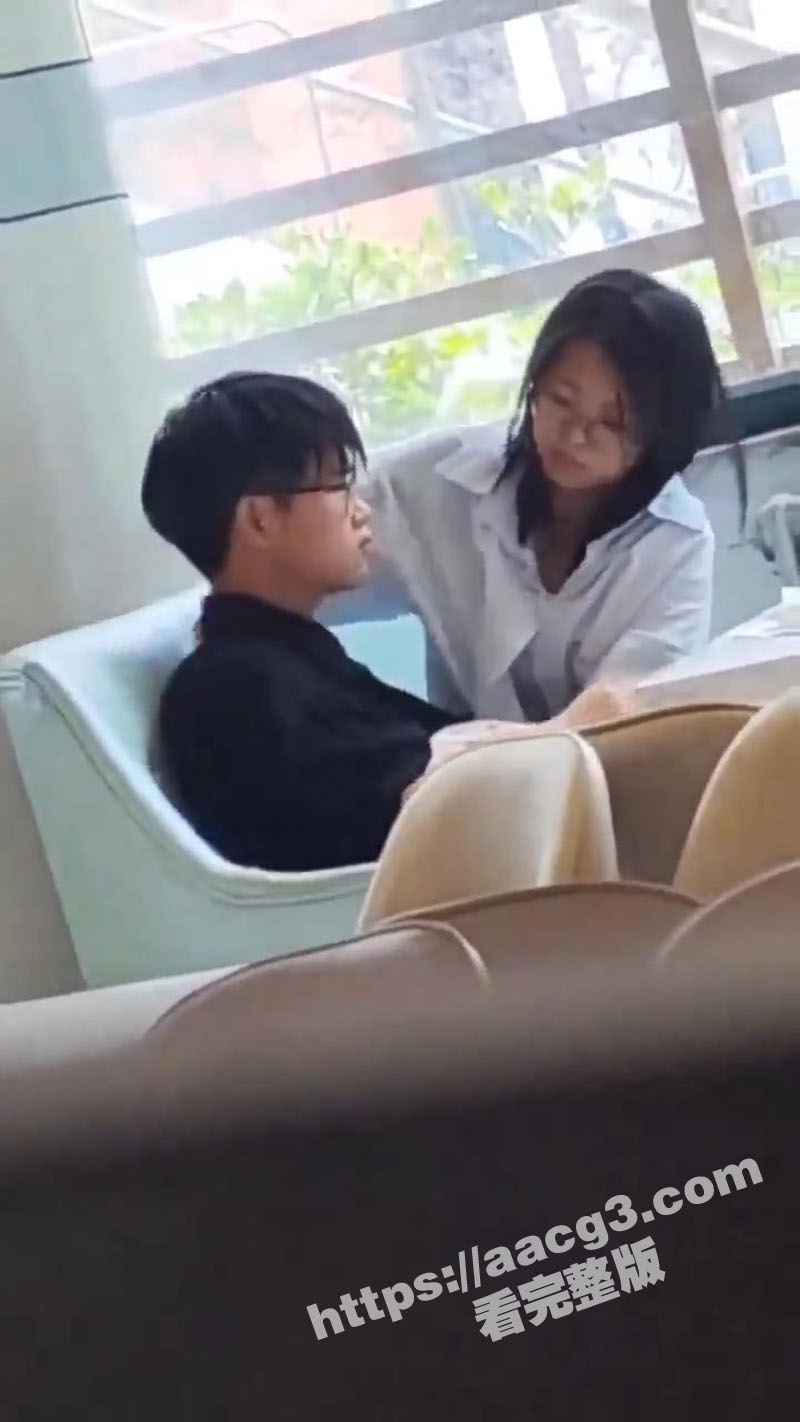 天津河西区咖啡馆惊现相关图片