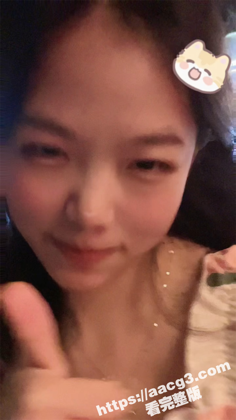 抖音嫩妹女神鬼鬼 小相关图片