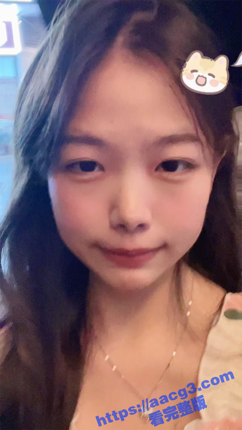 抖音嫩妹女神鬼鬼 小相关图片