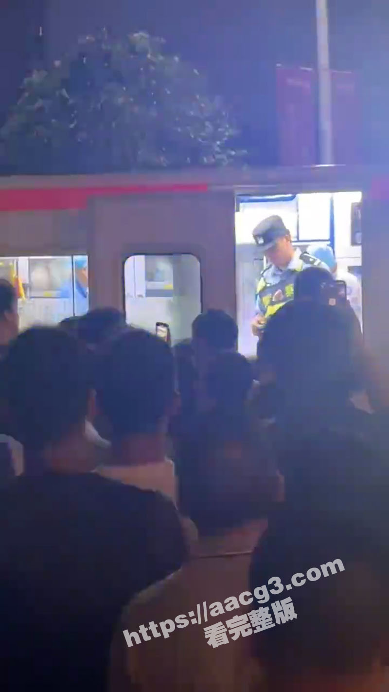 广东珠江铂世湾保安殴相关图片