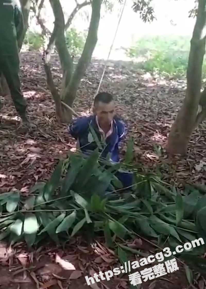 禽兽父强奸亲生女儿 相关图片