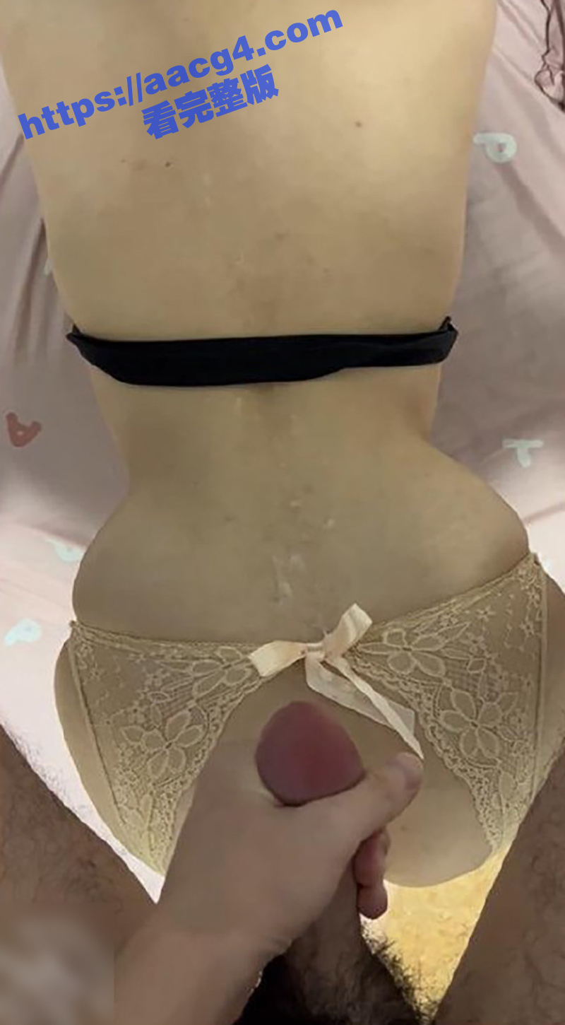 乱伦大神玩操性感骚妈相关图片
