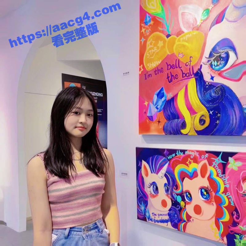 新交的大三学姐女友苏慧怡 粉色美乳修长美腿 捏乳头让人欲罢不能！