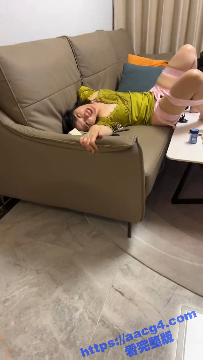 下药调教性感母狗 捆相关图片