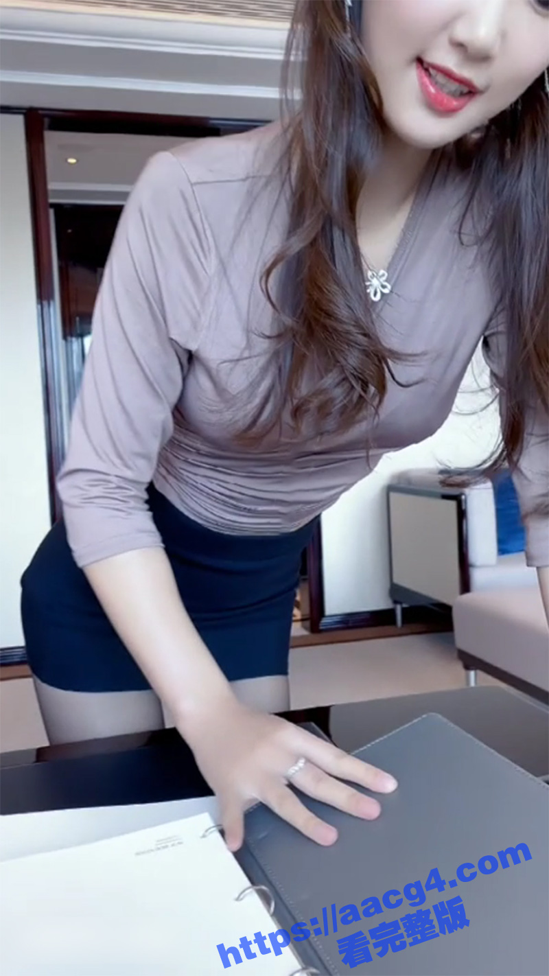 秀人网极品女神唐安琪相关图片