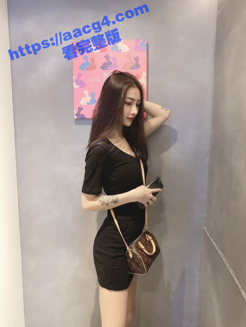 富二代重金约炮25岁相关图片