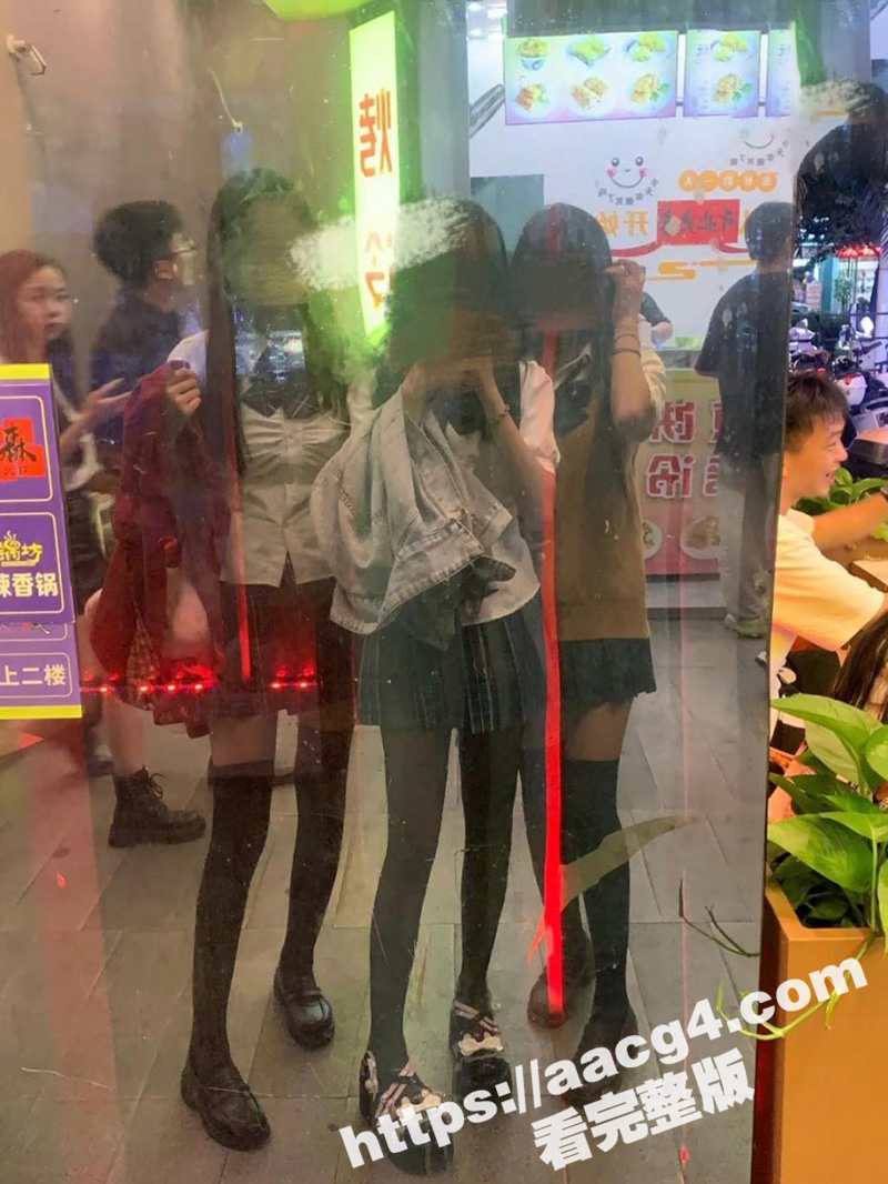 禽兽父亲乱伦女儿 借相关图片