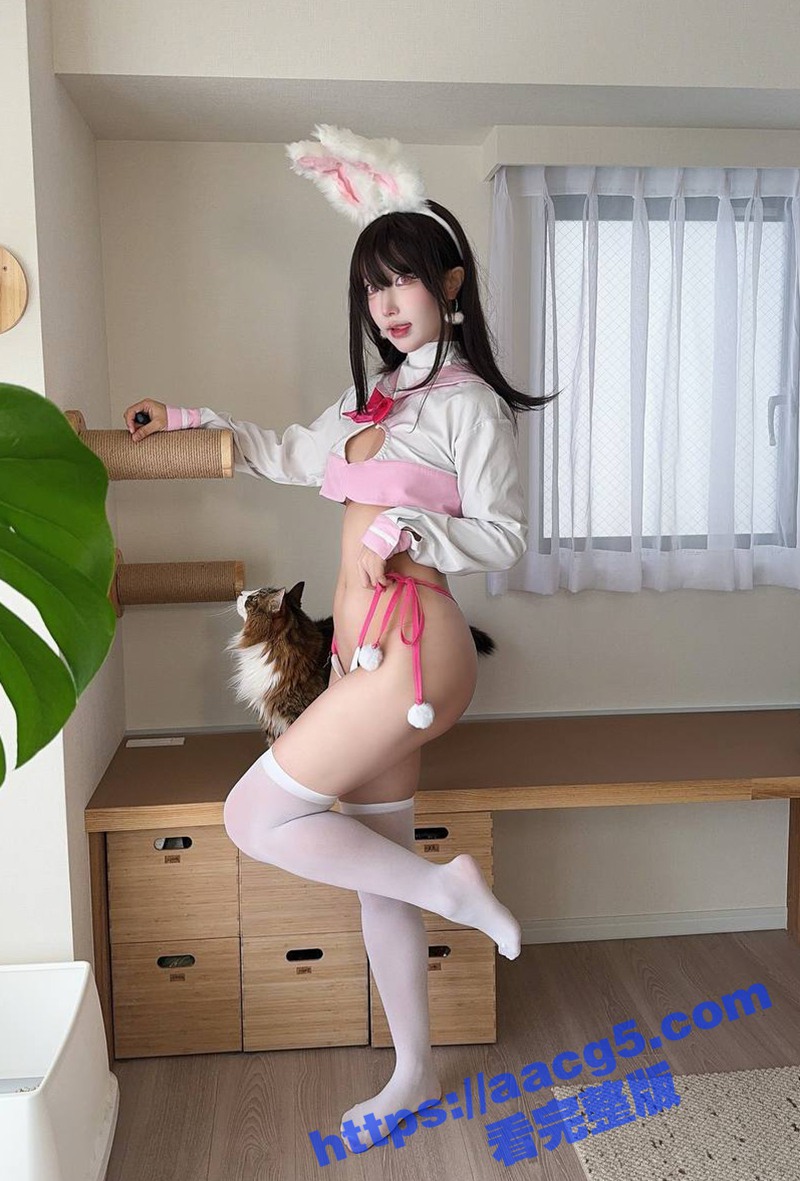 网红Coser切切C相关图片