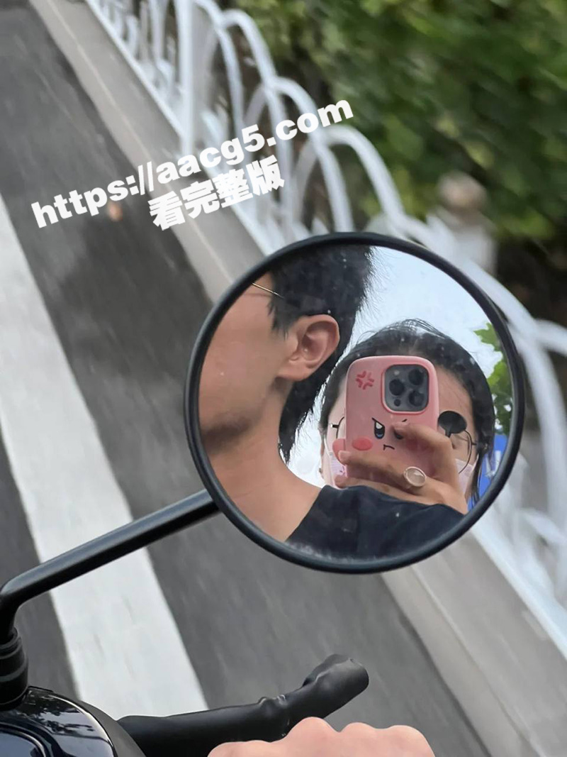 脱口秀演员 邱瑞 约相关图片