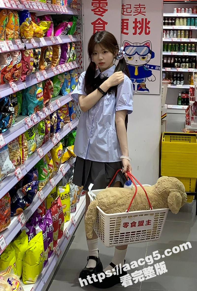 03年极品萝莉学生妹相关图片
