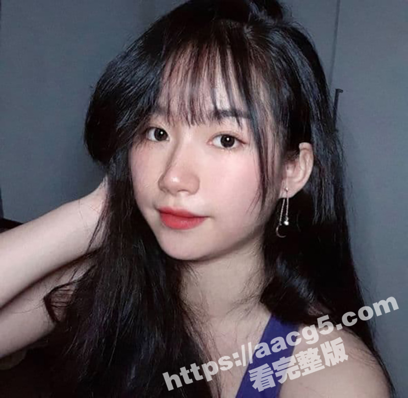 嫩妹初次求职面试无经验被迫拍裸照 嫩乳遭流出成网络疯传 年纪轻轻沦为经纪人赚钱工具