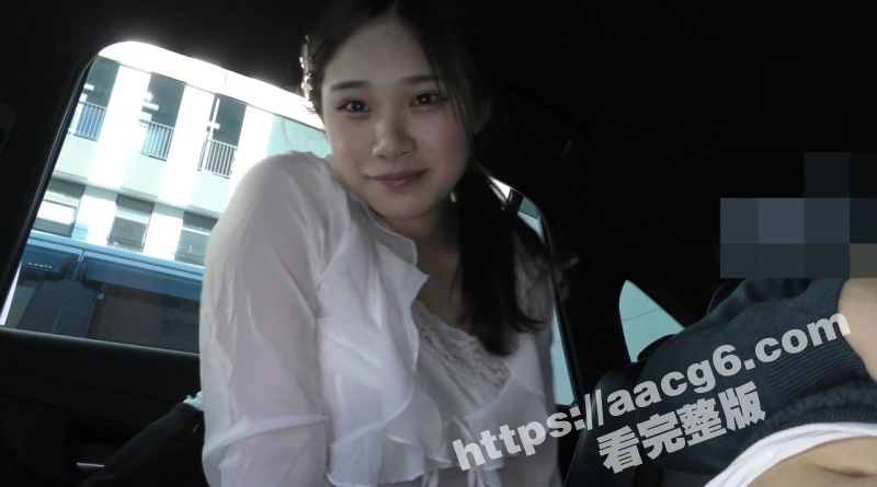 高颜值嫩妹车内激情口相关图片