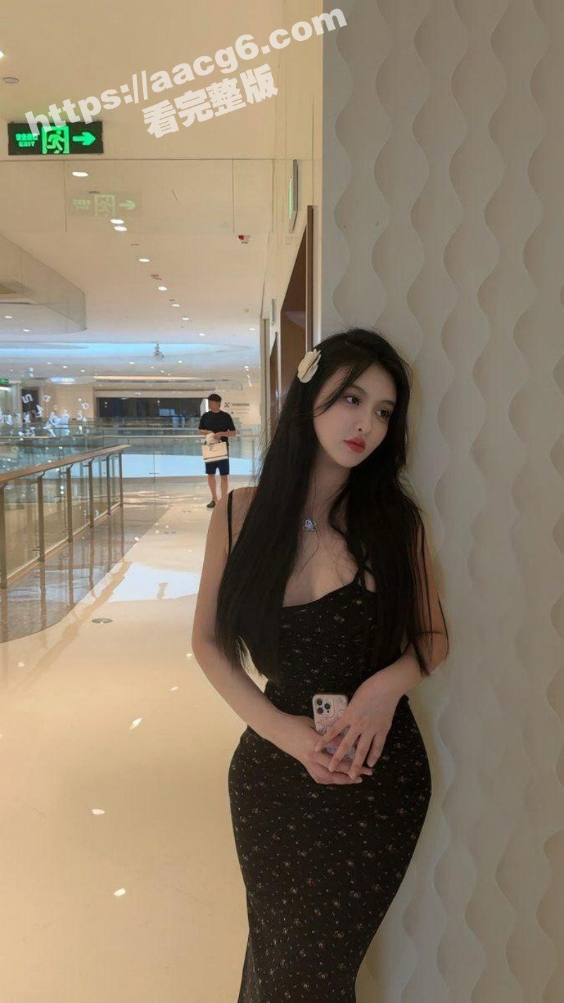 推特高颜值外围女黑纱 超多场景户外露出挑战 极品美乳乍现眼前惊险刺激