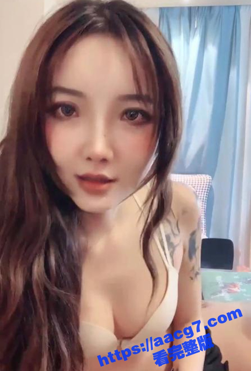 极品御姐人妻下海直播相关图片