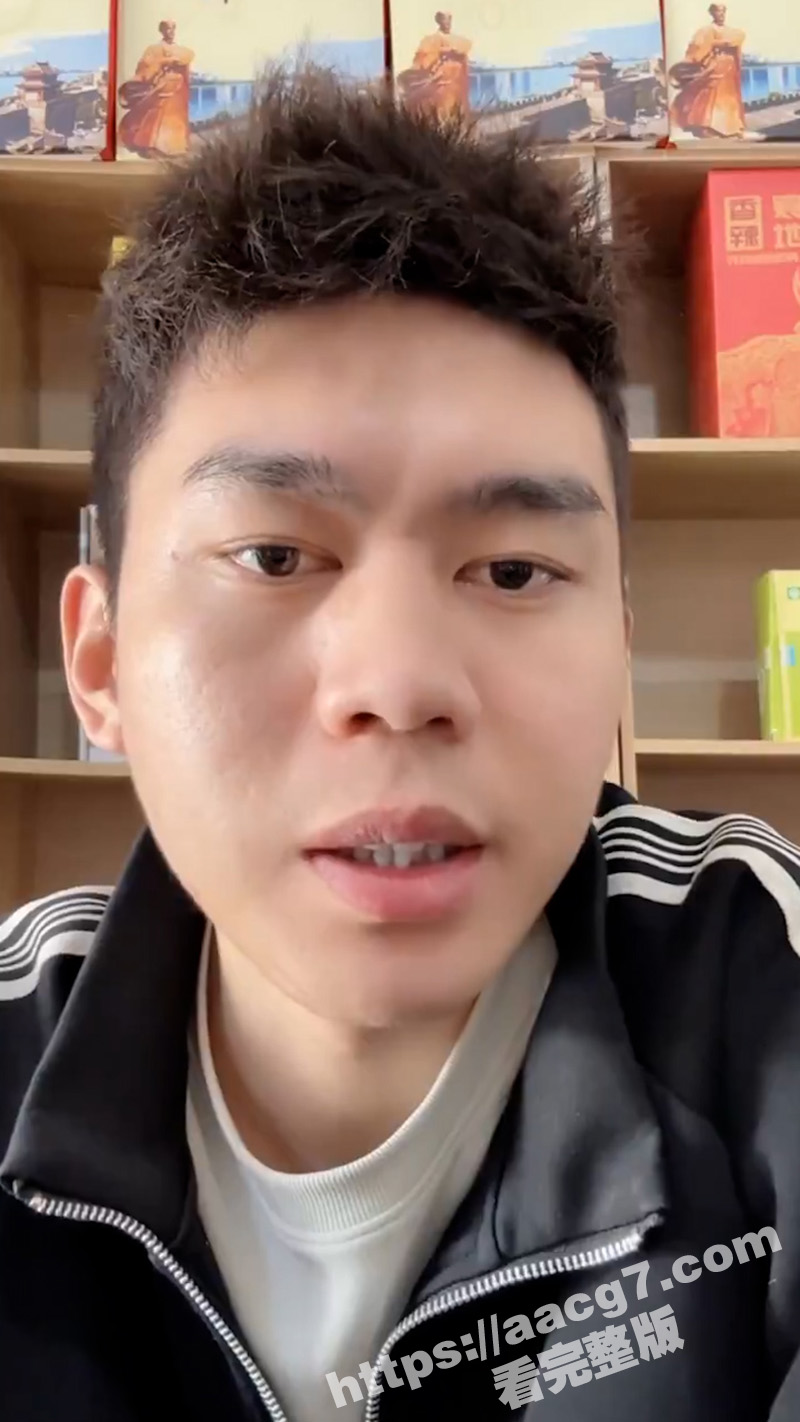 湖北襄阳抖音网红白菜户外搞免费吃活动 反遭老太太嫌弃量太少被骂鳖孙 究竟是老人变坏还是坏人变老