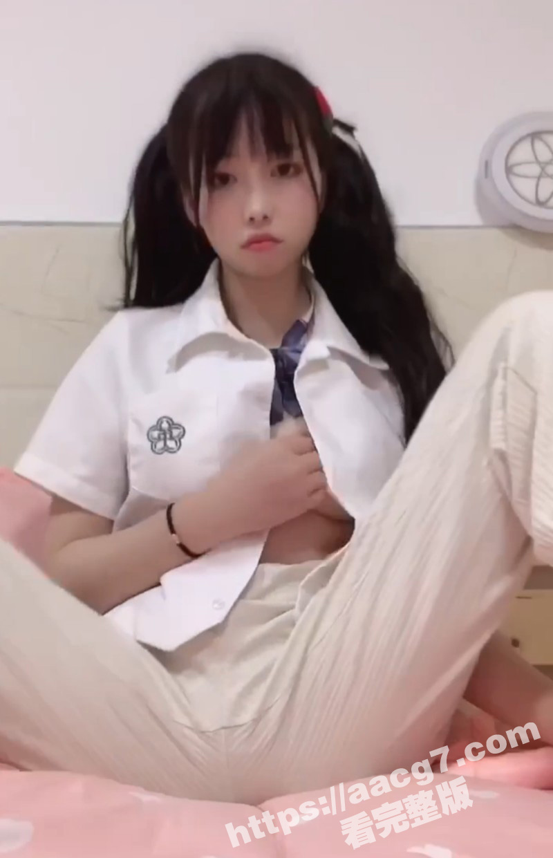清纯双马尾高颜萝莉 相关图片