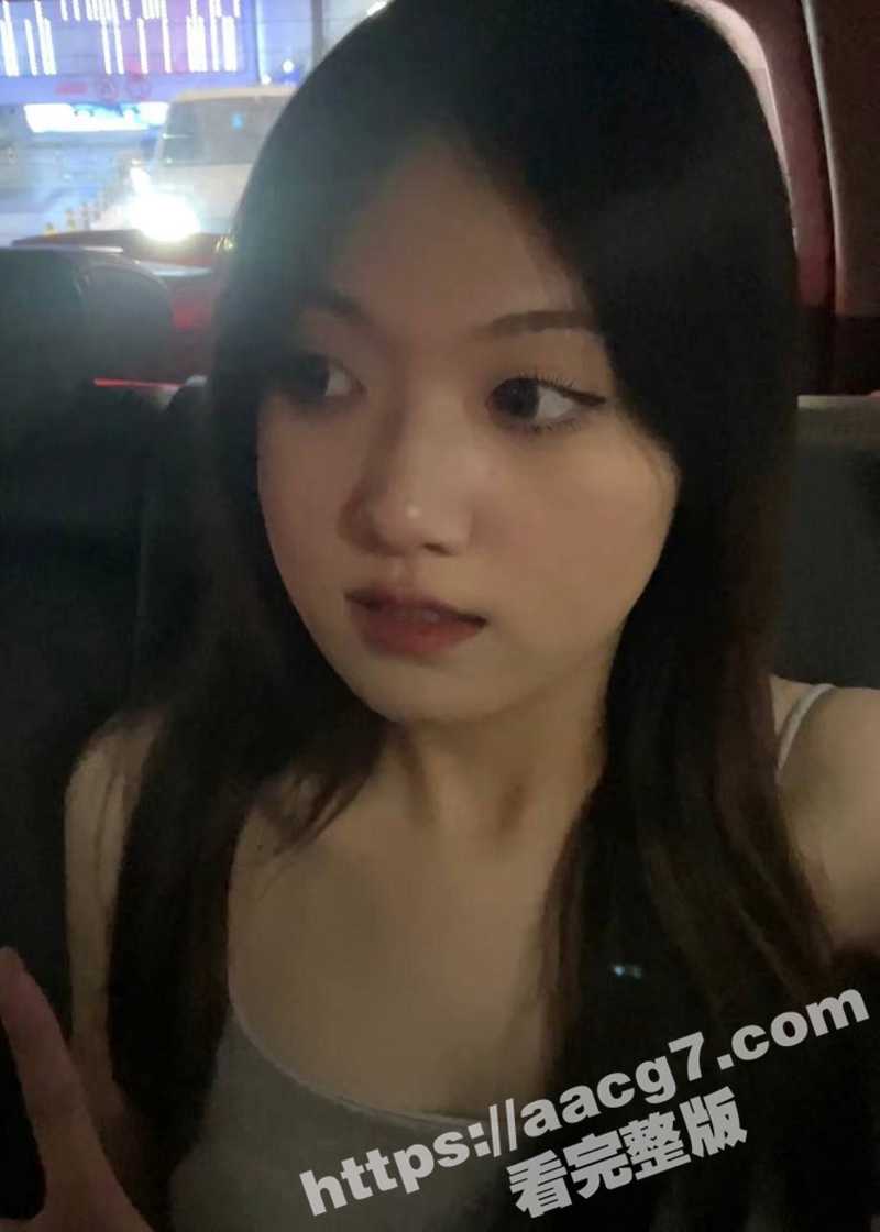 白嫩学生妹分手后被渣相关图片
