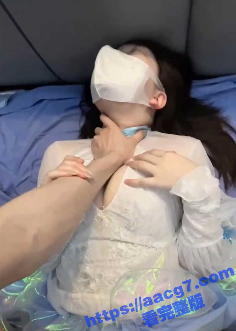 罕见的双阴道极品少女相关图片