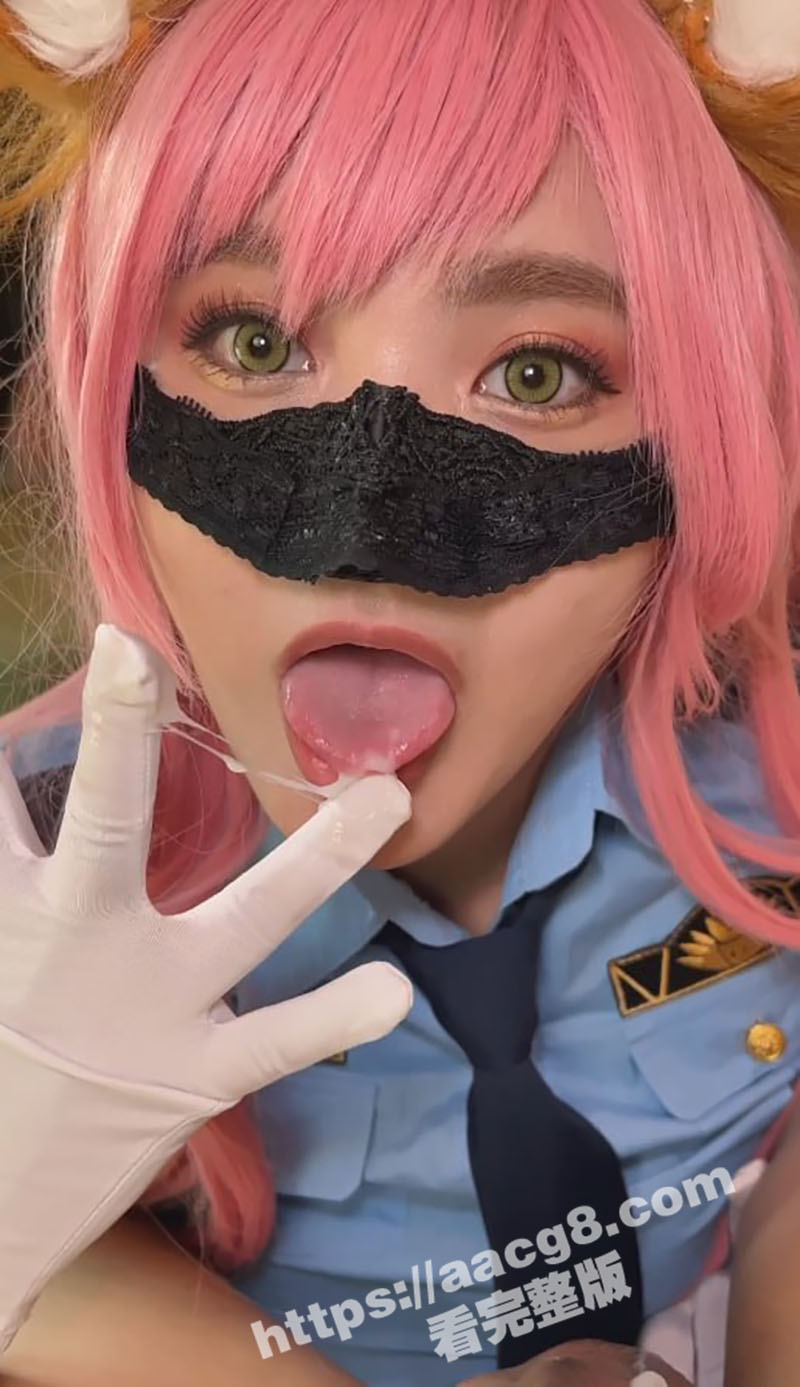 极品粉色头发美少女 相关图片