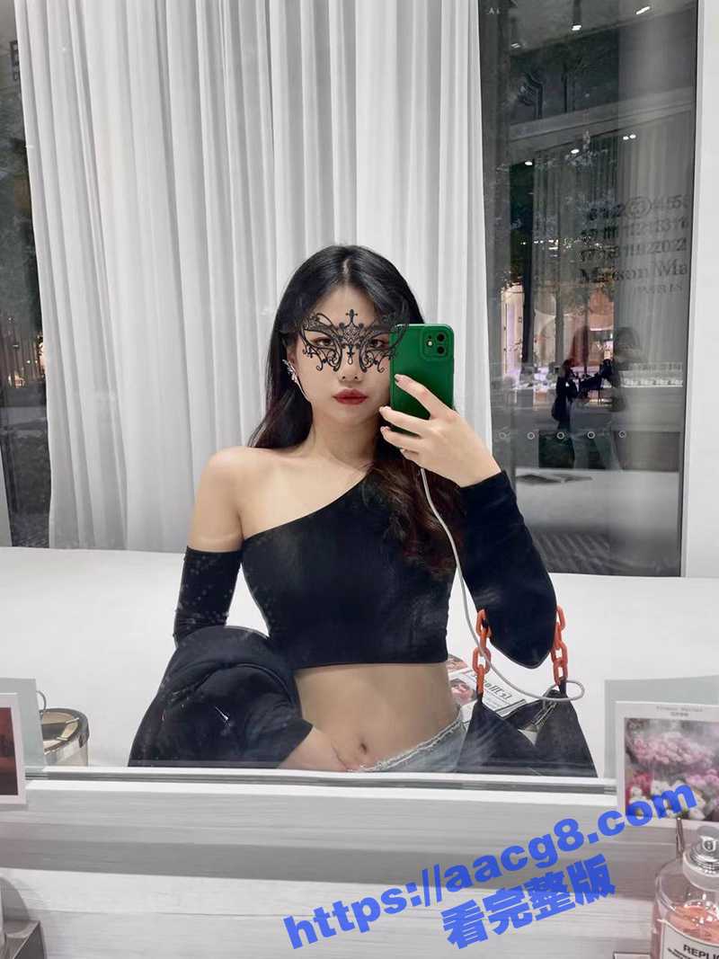 高颜值销售小妹 极品身材反差婊 性欲极强天天想约炮 穿性感黑丝翘起肥臀 被炮友激情后入