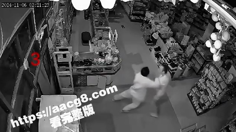 青海一便利店老板被殴相关图片