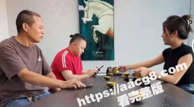 破案了  劳斯莱斯撞相关图片