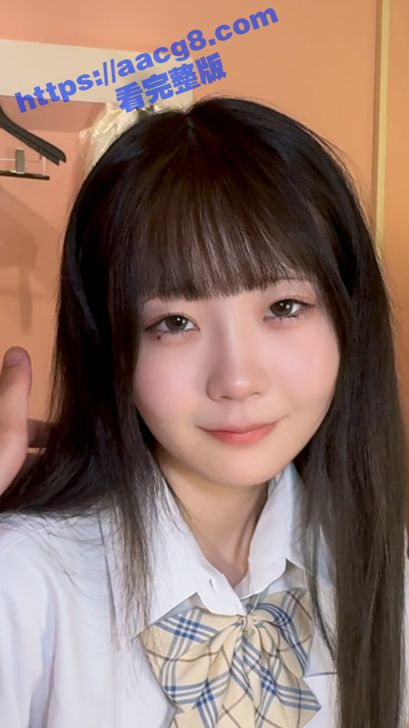 童颜JK学生妹母狗 看到大鸡巴两眼放光 表情呆萌张开小穴 任由大屌抽插爆操 最后内射反差感拉满