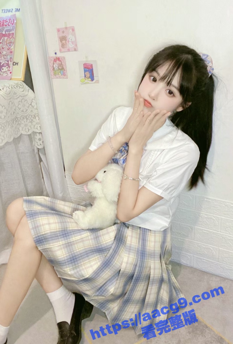 约炮高马尾JK学妹 清纯中透出骚气 白虎逼紧致娇嫩 小蛮腰让人欲罢不能直接无套干到爽！