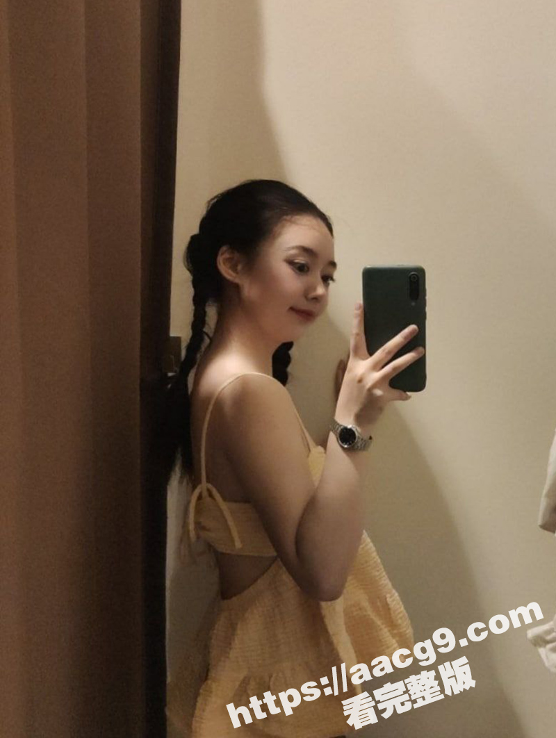 渣男大叔约炮大眼妹 相关图片