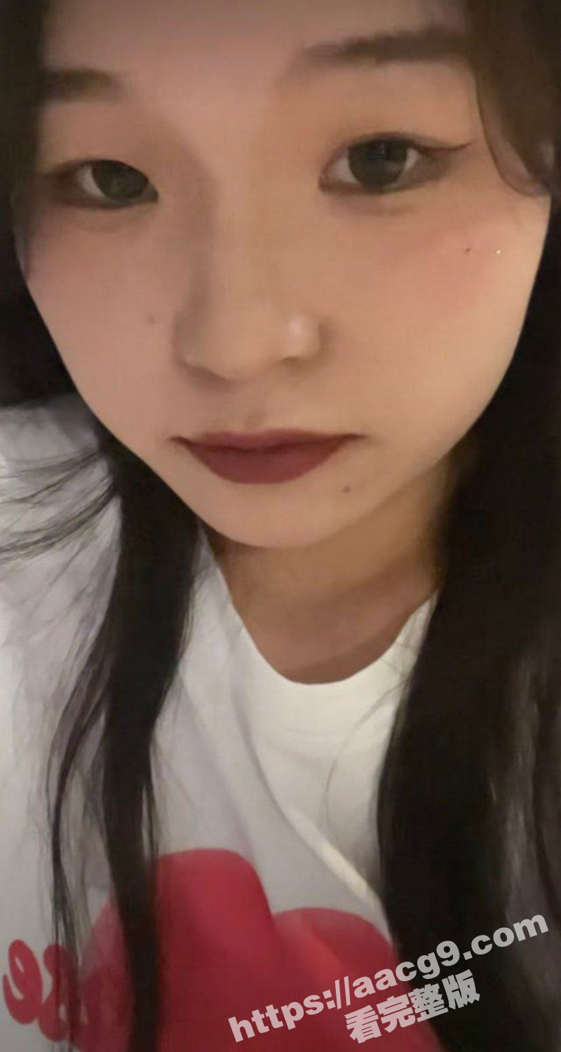 超嫩学生妹发情自慰私相关图片