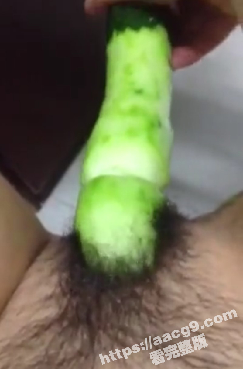 超嫩学生妹发情自慰私相关图片