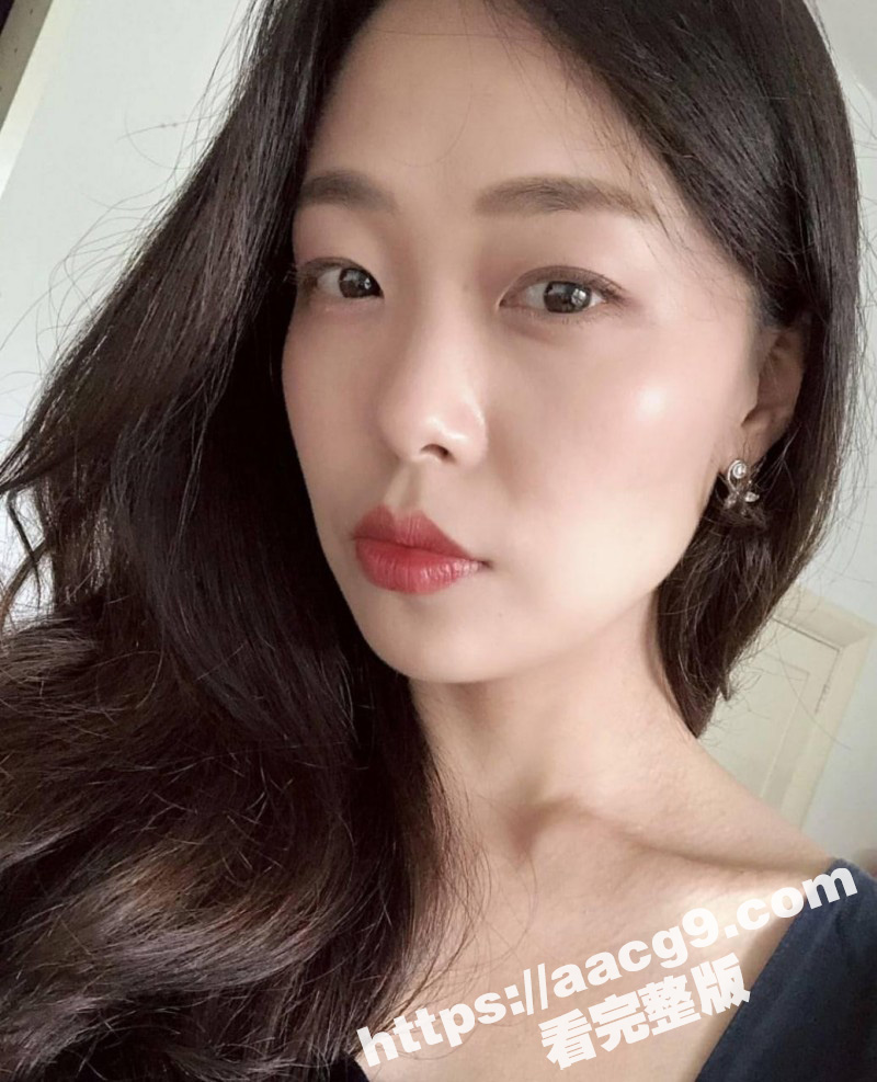 丰乳肥臀良家少妇 约炮性爱视频流出 浑身雪白吹弹可破 掰穴侧入猛烈输出