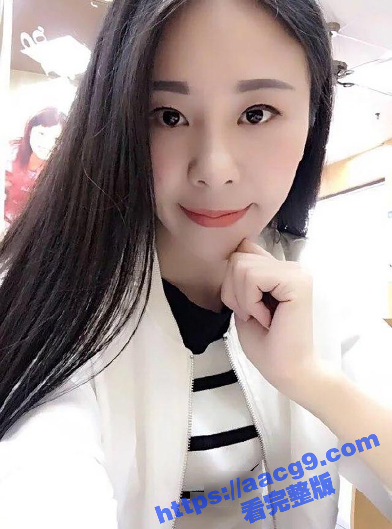 变态弟弟乱伦骚姐 趁姐夫不在家 对正在做瑜伽的亲姐下手 暴力抽插撞击翘臀 射满整个小穴