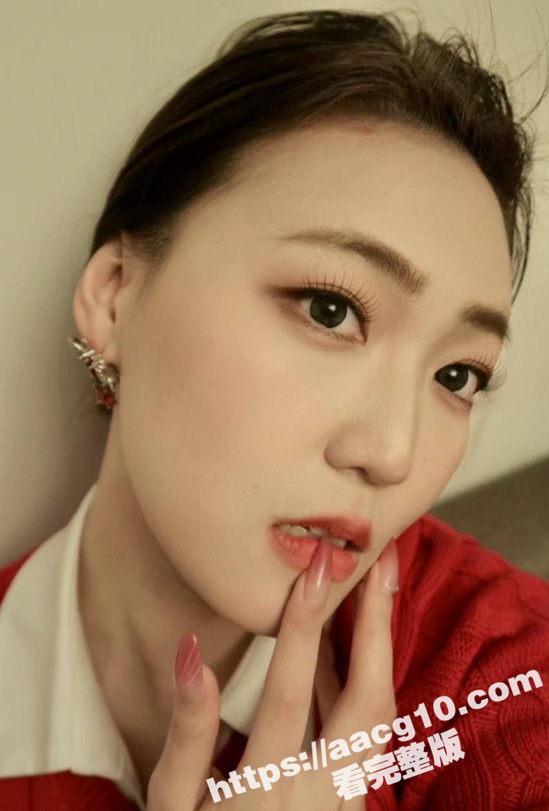 约炮极品反差少妇 招手就主动露脸舔鸡 深喉吸蛋全套伺候 舔到流口水根本停不下来