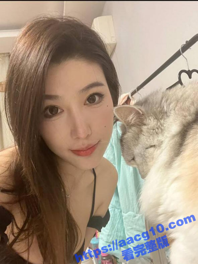 叔嫂乱伦 狂操开裆黑丝良家嫂子 敏感娇躯潮吹三次 趁其不备插入菊花爽到颤抖！