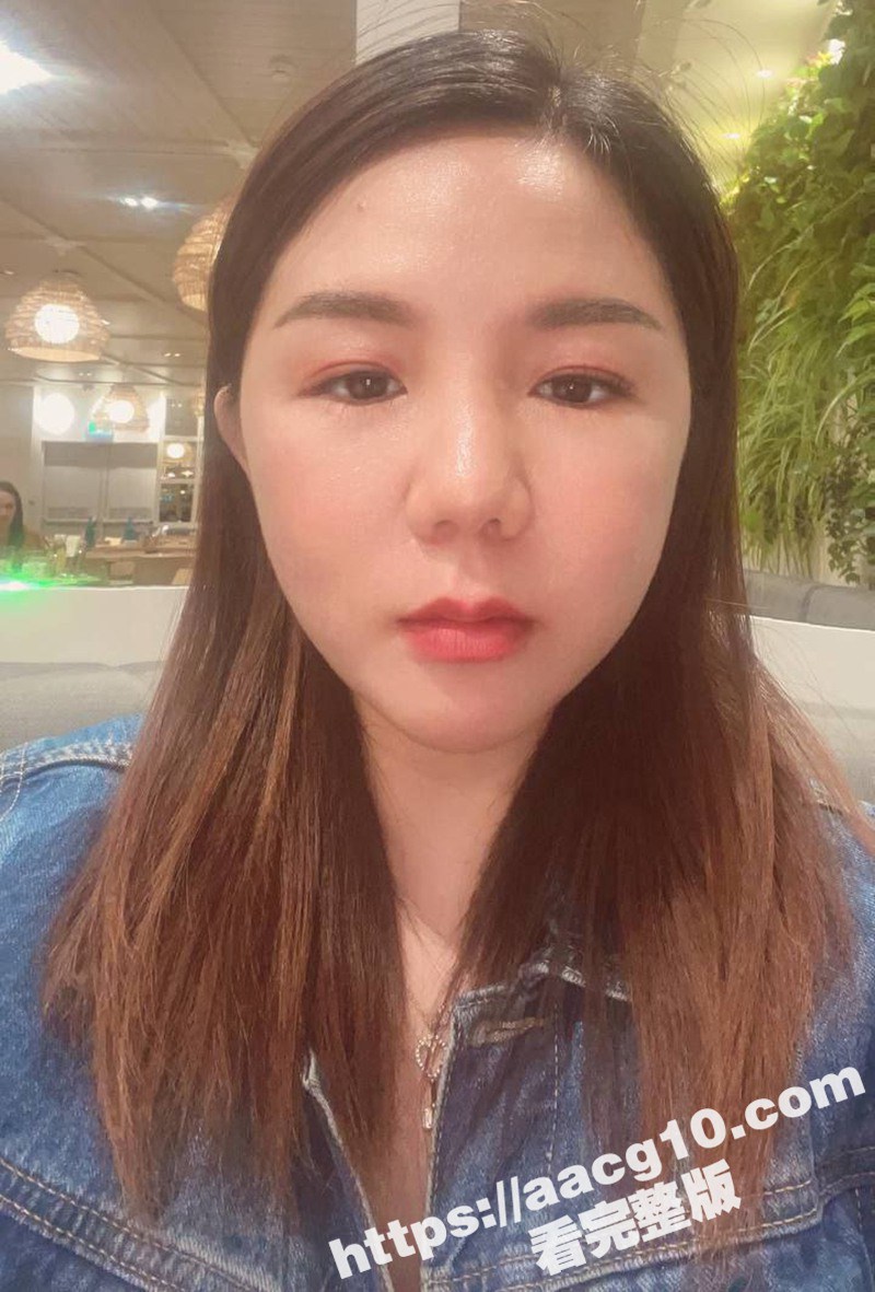 澳洲华裔人妻周雅慈 疯狂迷恋洋肠 白头发老头都不放过 卖逼出轨 勾引老头舔逼！