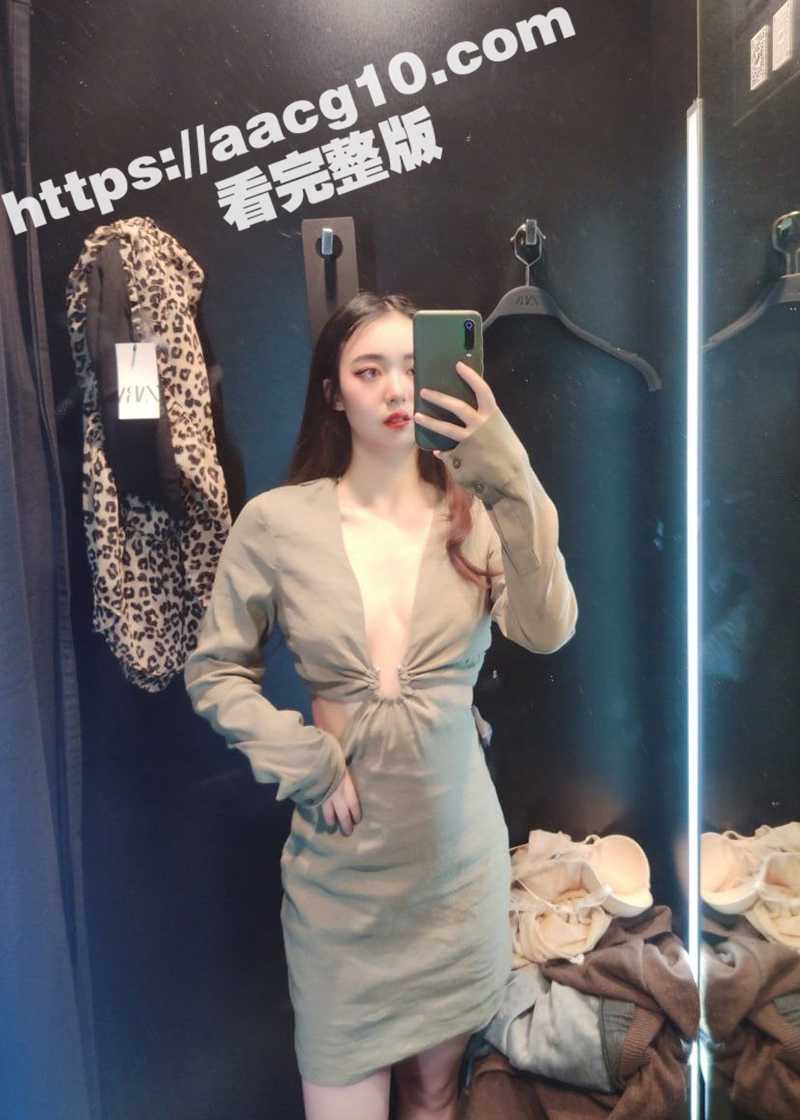 高颜值学妹 天天想吃相关图片