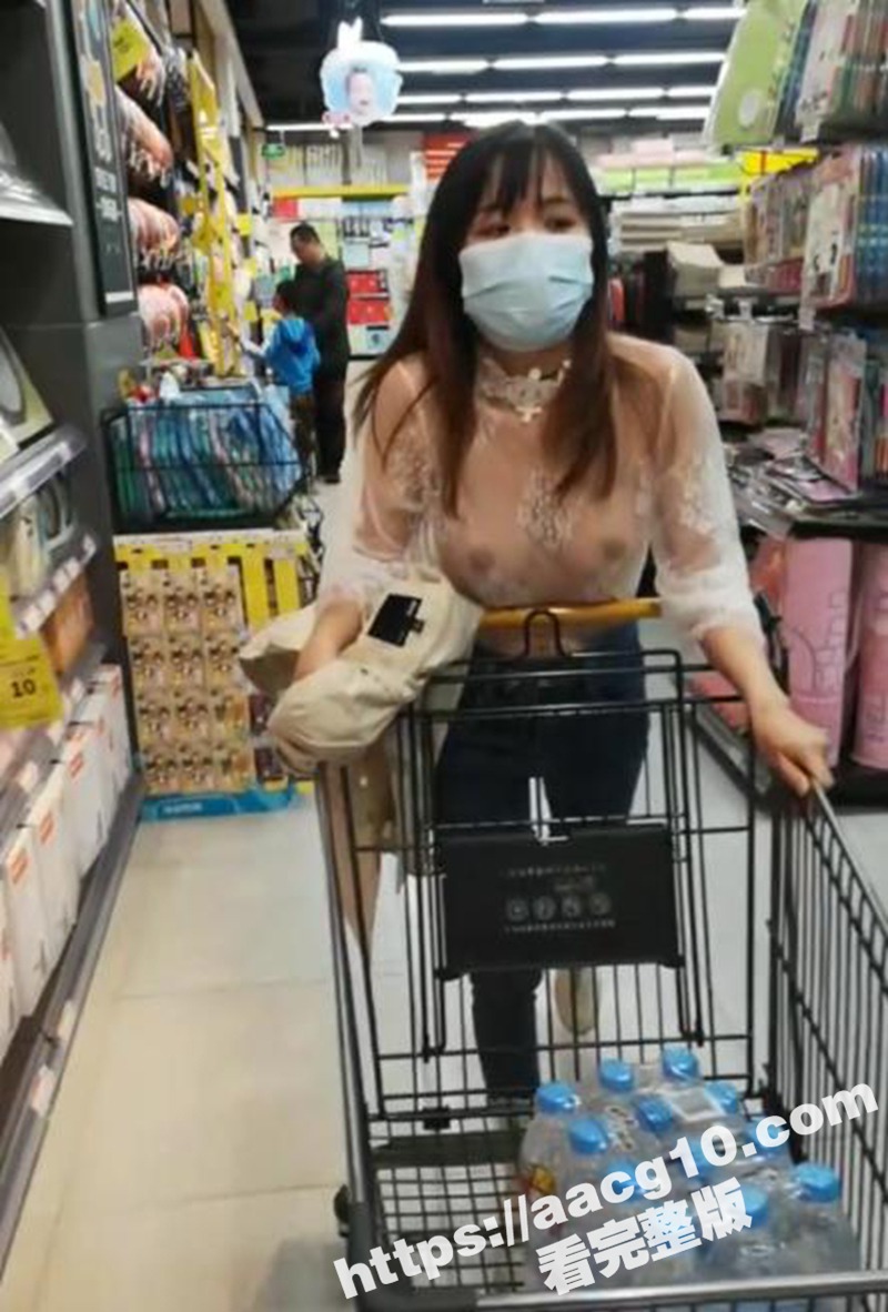 推特骚货娇娇 户外露相关图片