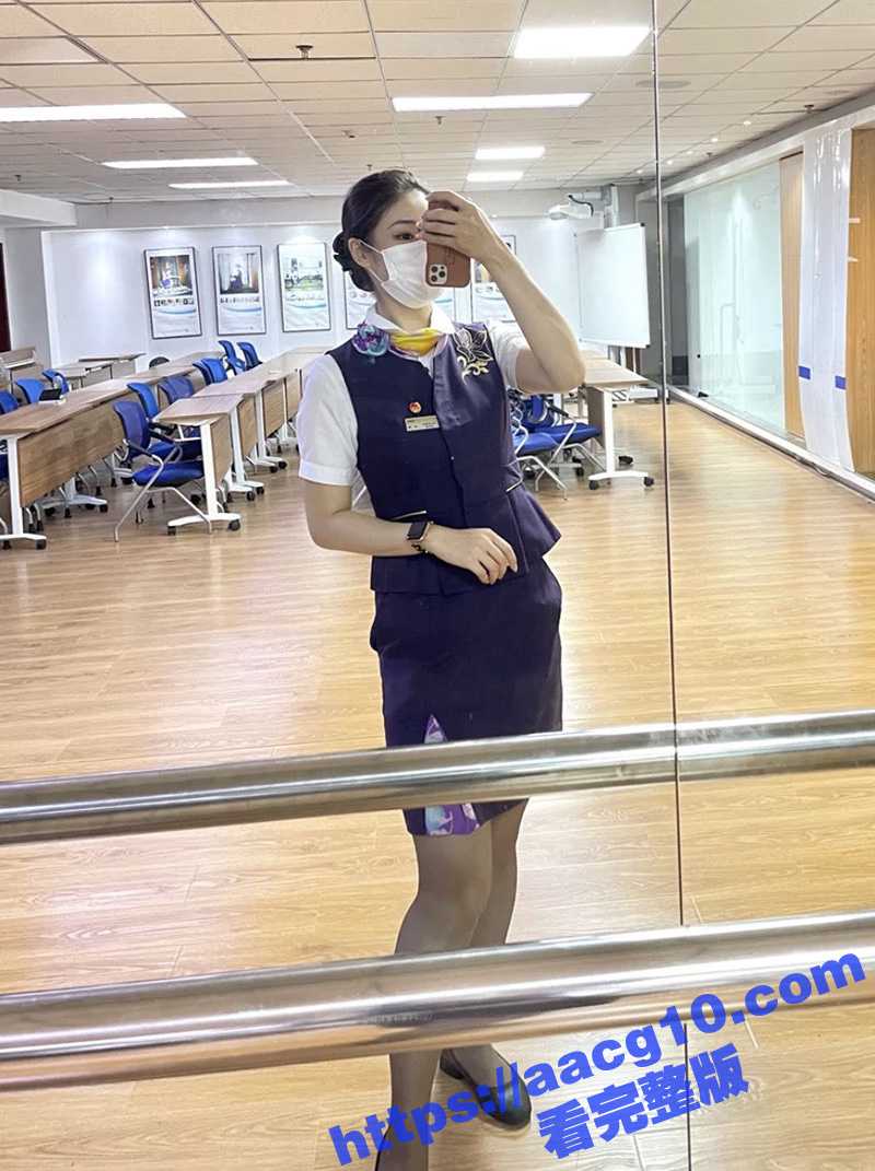 真实高铁女乘务员朱筱相关图片